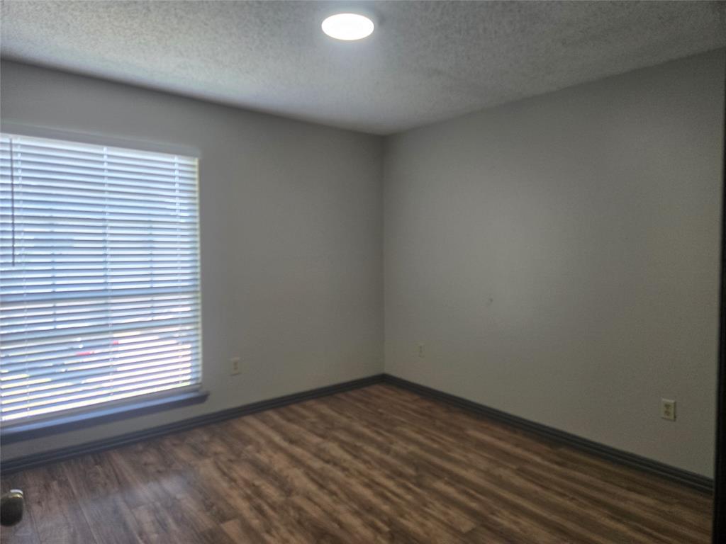 Creekbend Condo Ph 01-06 - Residential