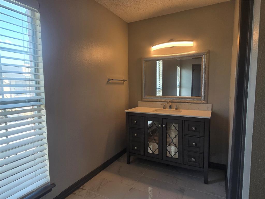 Creekbend Condo Ph 01-06 - Residential
