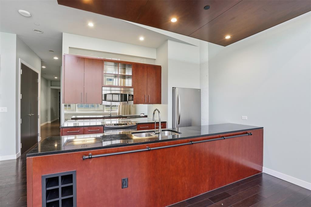 One Montgomery Plaza Residence Condo - Residential