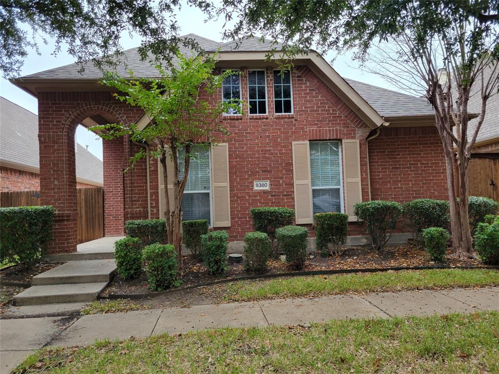 Beautiful house near park,pool,playground. Granite c-tops and Stainless Steel appliances. Laminate floor in living area. Tile in kitchen and both bathrm. Centrally located by Preston near shopping,recreation,highways,etc. Lots of amenities, excellent school.  high ceilings, refrigerator, HOA fee paid by owner. Extra parking pad next to garage. Fenced yard, sprinkler system.