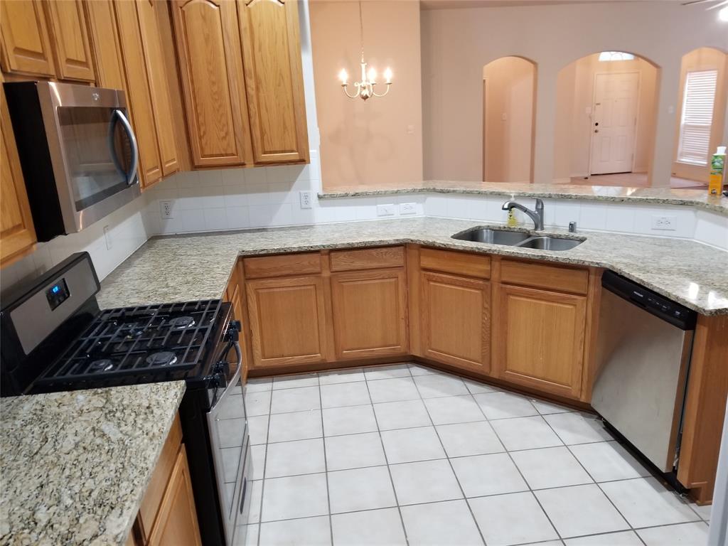 QUEENS GATE - Residential Lease