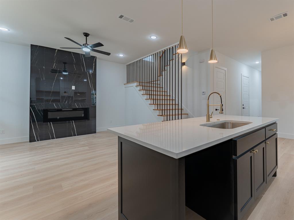 Central Ave - Residential