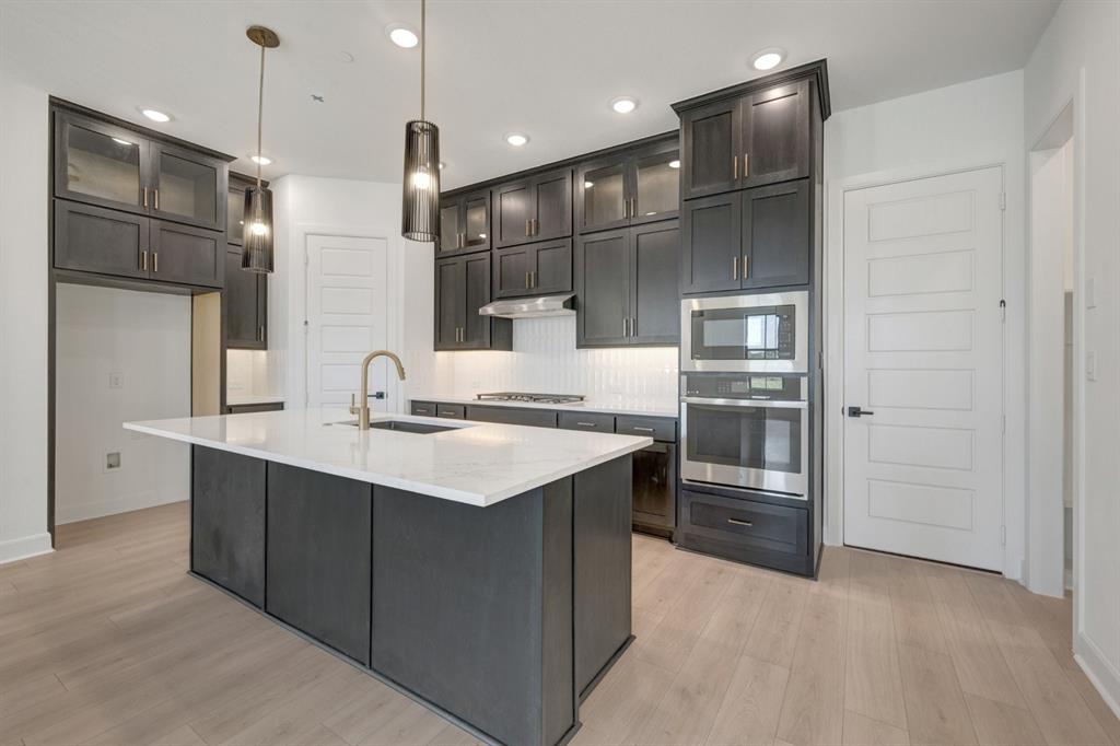 Ridgeline - Residential