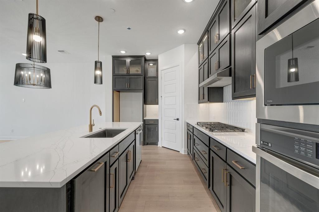 Ridgeline - Residential