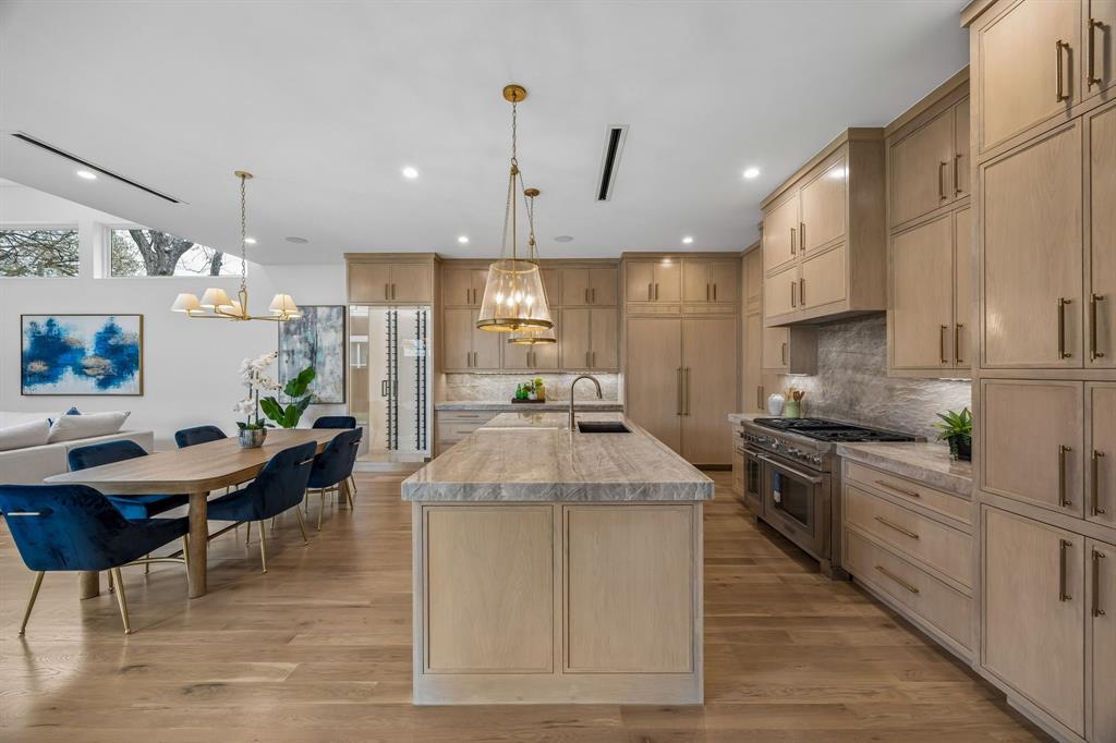 GASTON TERRACE - Residential