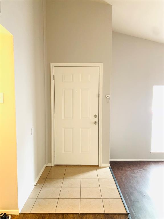 Arapaho East 01 Rev - Residential Lease