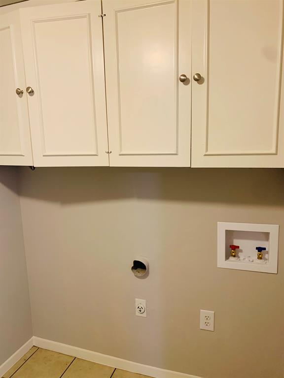 Arapaho East 01 Rev - Residential Lease