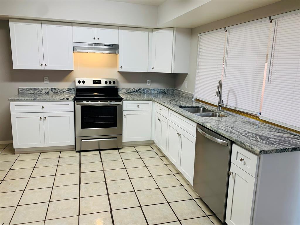 Arapaho East 01 Rev - Residential Lease