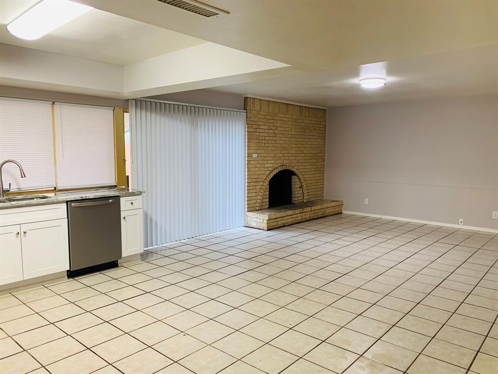 Arapaho East 01 Rev - Residential Lease