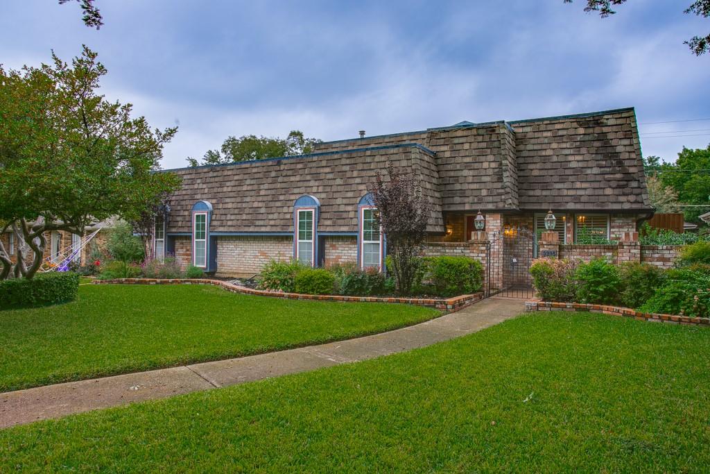 PHENOMENAL buy in Lake Highlands!!! House has recently replaced luxury plank flooring though out all rooms but bedrooms.  Huge family room, open kitchen with skylight, plantations shutters, and all oversized bedrooms.  Lush landscaping front and back.  Super private backyard with 8 foot privacy for complete privacy.  Has large covered patio, wood deck, and front courtyard.  Updated master bath and must see huge primary closet with custom closet system.   Wont find better deal in the area of much more expensive homes. Will sell quick at this price!!! Hurry.