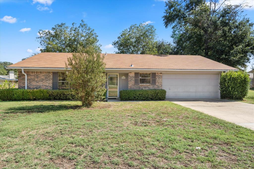The Best Move You Can Make! Well kept 3 bedroom 2 bath 2 car garage in a settled residential neighborhood. Welcome to an entertaining-sized living room that accommodates family gatherings with vaulted ceiling, wood burning fireplace, and large windows for plenty of natural sunlight. The kitchen and dining combination are perfect for the cook who does not want to be separated from family and guests. Spacious bedrooms with new carpets and ample closet space. Exterior boasts a new roof and large covered patio that entices relaxation. Plus in-ground sprinkler system. Need extra storage? Treat yourself to 2 large storage units with electricity. Yes, you can be the new family on the block! Why wait?