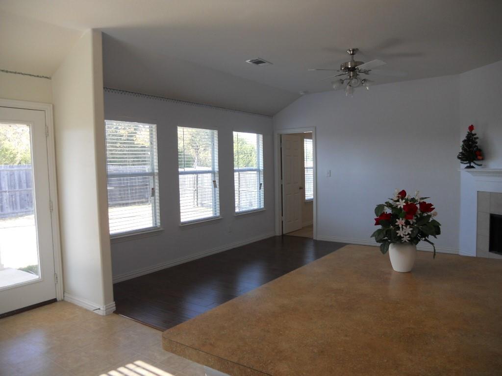 Open 3-2-2 & Split bedrooms plan. High ceiling through the house. Light & Bright. Ceiling fans in all bed rooms and living room. 2-inch Blends. Master has Garden tub with separate Shower, double vanities and large walk-in closet. Covered Porch in back. Close to highway 380.