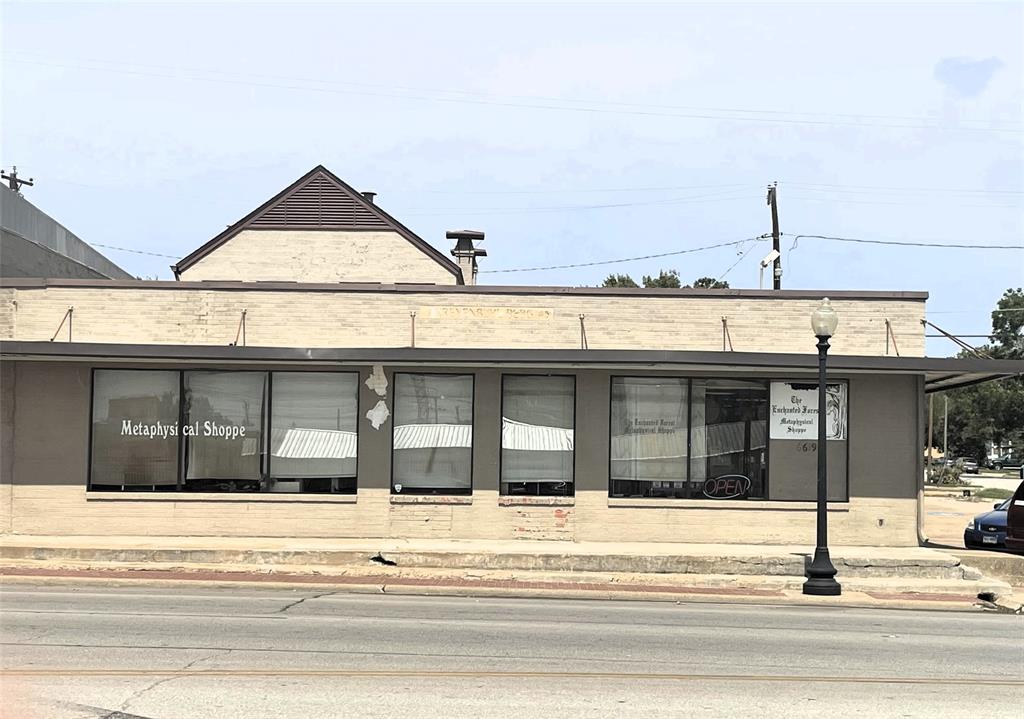 Handley Original Town - Commercial Sale