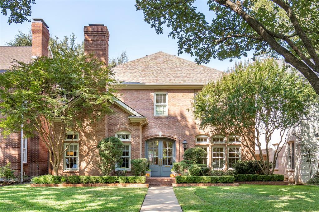 Move-in ready on a quiet block in University Park. This 4 bed, 3.5 bath traditional home has been meticulously maintained and updated. Downstairs you'll find the formal dining room and office with FP. A generously sized family room w built-ins and FP is open to the bfast room and leads to an updated kitchen w quartz countertops and fixtures. A screened porch off the bfast area adds add'l living space and overlooks the landscaped backyard, covered porch and 2 car garage. 
The luxurious primary bedroom features french doors which open onto a balcony. The large walk-in closet w window allows for plenty of natural light, and the updated bathroom w soaking tub, separate shower, and dual sinks checks all the boxes. Upstairs you'll find three add'l bedrooms w en-suite baths. 
Much care has been taken to maintain and upgrade this home including a new roof (2019), 16 new Jeldwyn windows (2022), electrical panels, HVAC (2021,22), whole house water filter and softener (2023) and new front door (2024) just to name a few.
Within walking distance to Snider Plaza, this Boone elementary home is not to be missed.