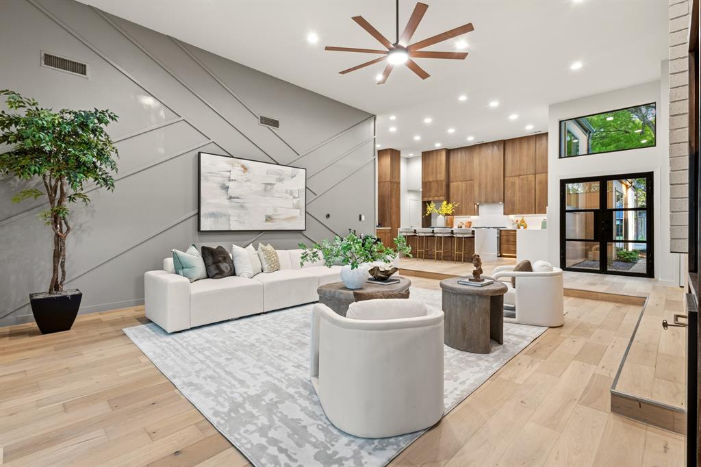 Lake Highland Village - Residential