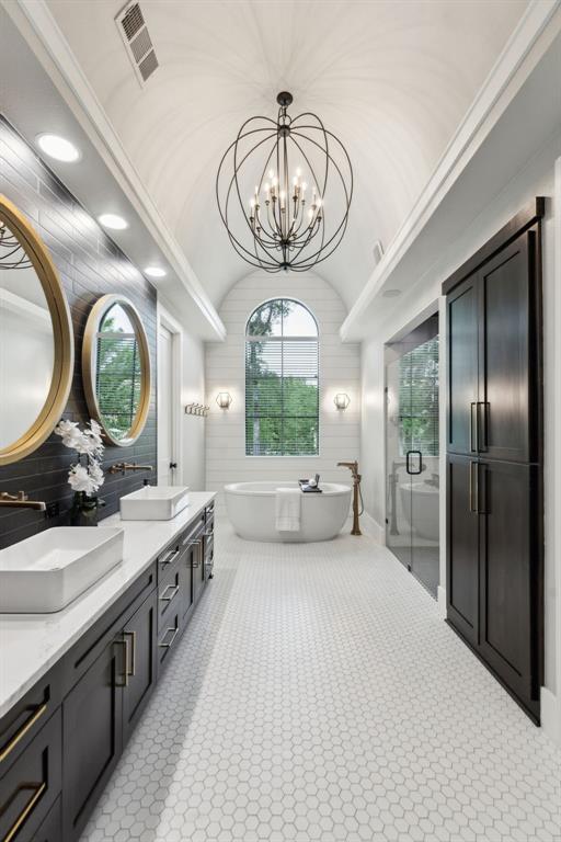 Emerald Sound At Lake Lewisvil - Residential