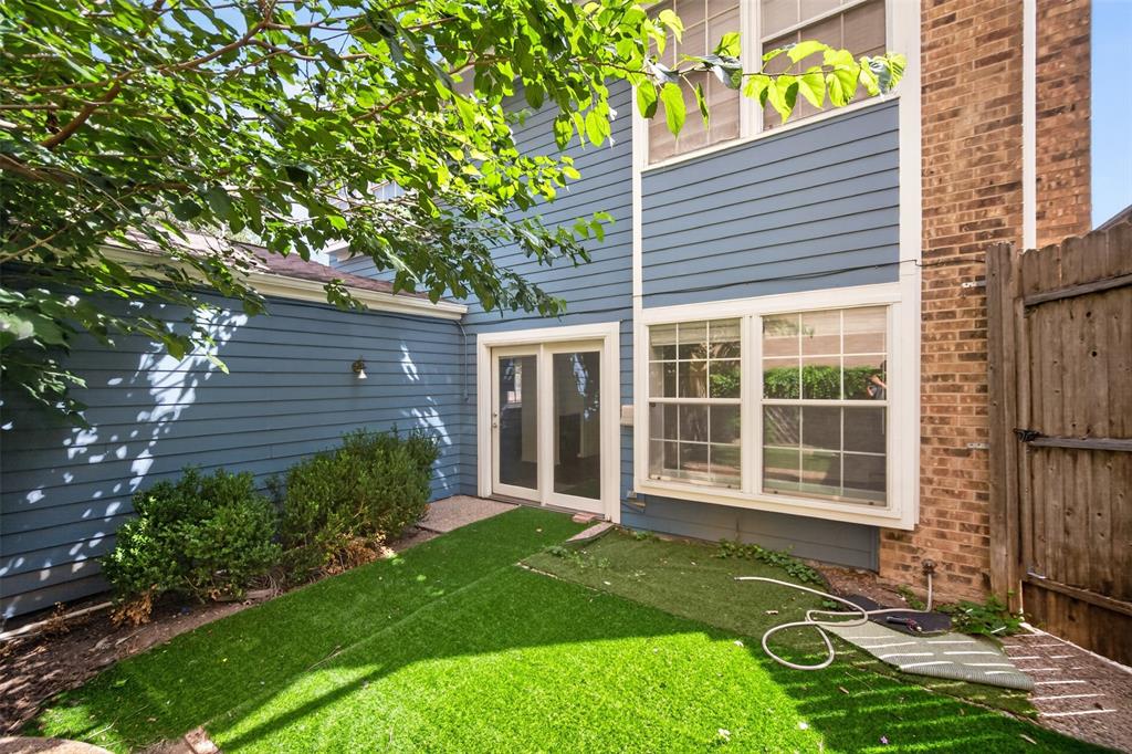 Bryan Place 01 - Residential