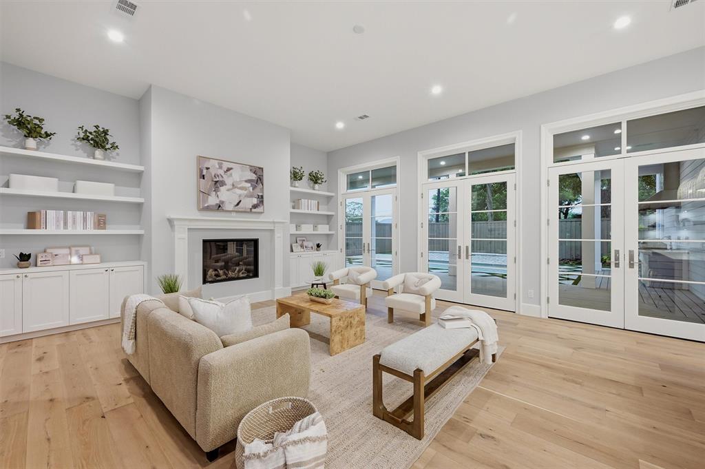 Huffhines Hill - Residential