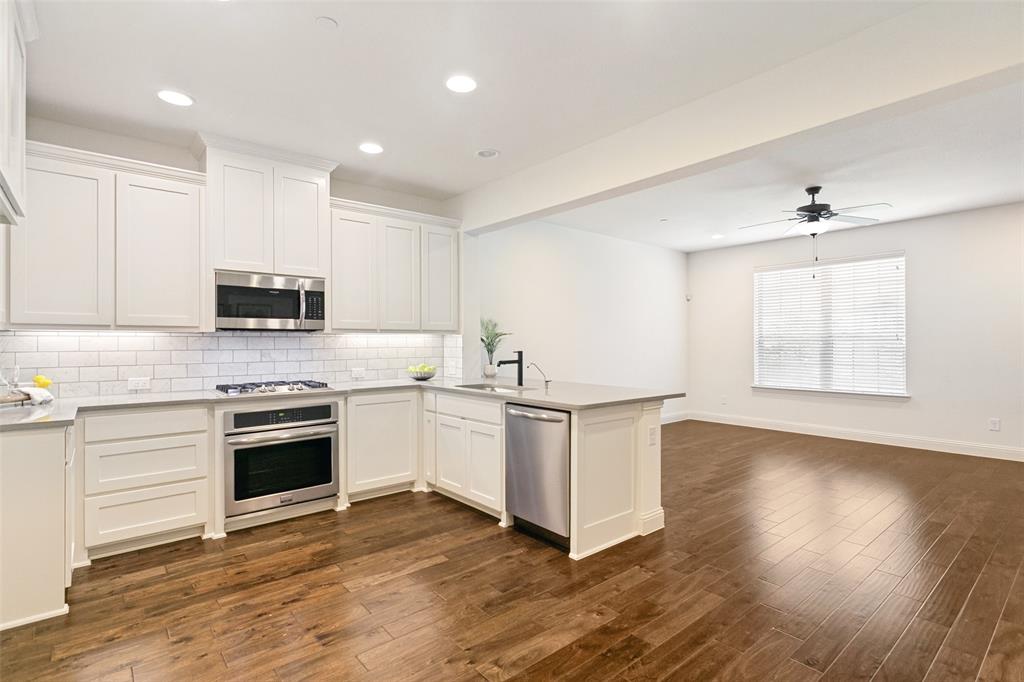 Mustang Park Ph Seven - Residential