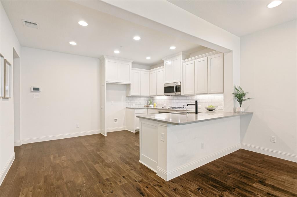 Mustang Park Ph Seven - Residential