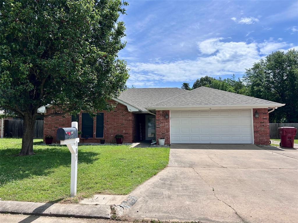 Beautiful move-in ready 3 bedroom, 2 bathroom home in Turtle Creek on dead-end street. Features include new flooring, a spacious open living area, attached 2 car garage, and an oversized backyard with both a shop and storage building. Plenty of room for entertaining, hobbies, or extra storage. Convenient layout and well-maintained throughout. Don't miss this one!
