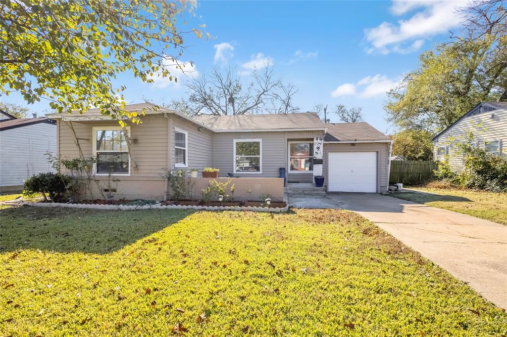 Charming East Dallas residence located close to the established Lochwood neighborhood, situated on a spacious lot with mature trees. The property offers a functional floor plan with abundant natural light and well-proportioned living areas. Conveniently located near Old Lake Highlands, Lake Highlands, White Rock Lake, the Dallas Arboretum, and NorthPark Center, with easy access to shopping, dining, and major roadways throughout the city. Ideal for owner-occupants or investors seeking a well-located property with strong long-term potential.