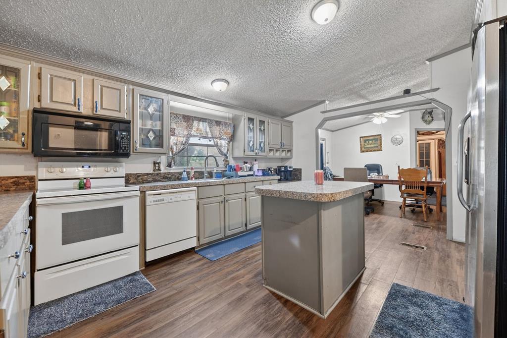 Seven Oaks - Residential