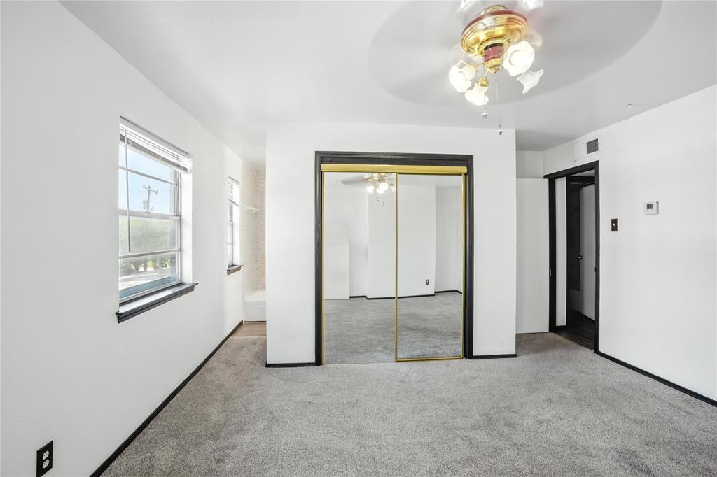 Regency Park Condo - Residential