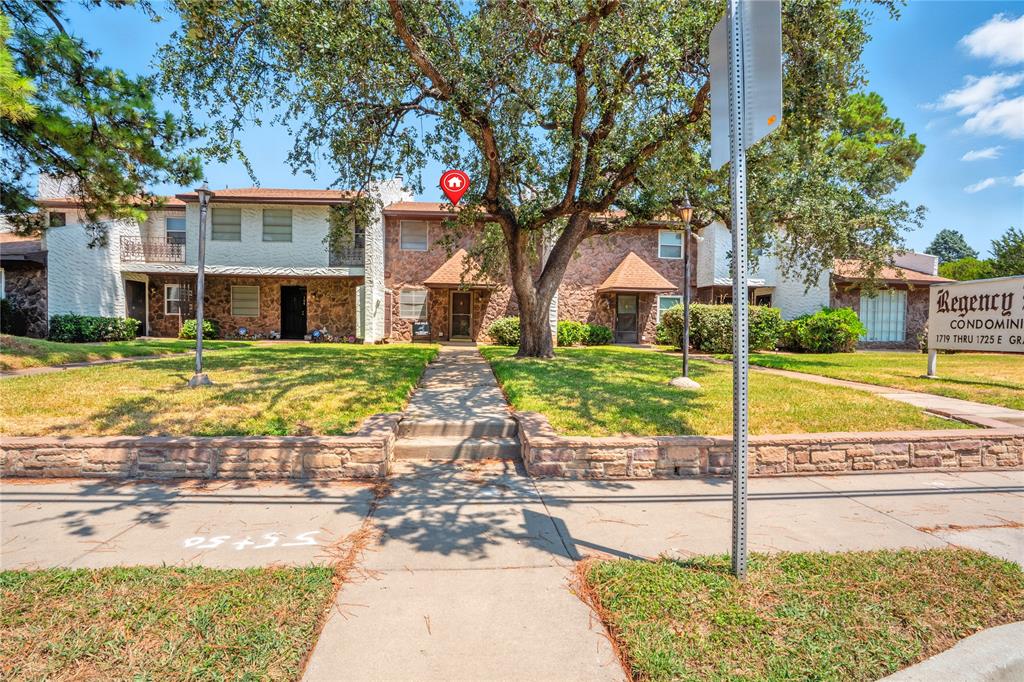 Regency Park Condo - Residential