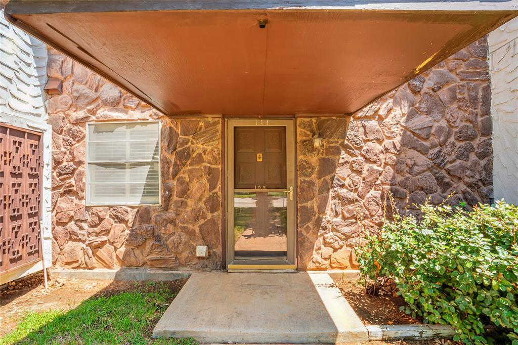 Regency Park Condo - Residential