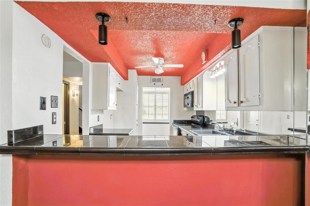 Regency Park Condo - Residential