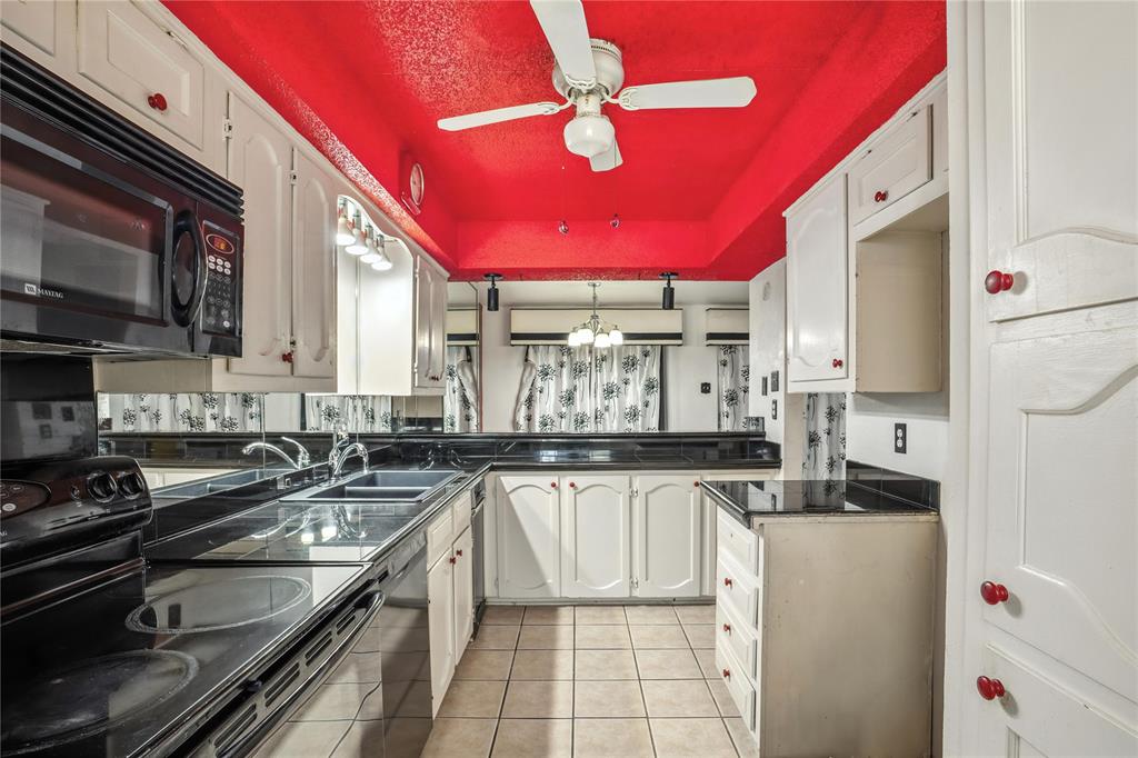 Regency Park Condo - Residential