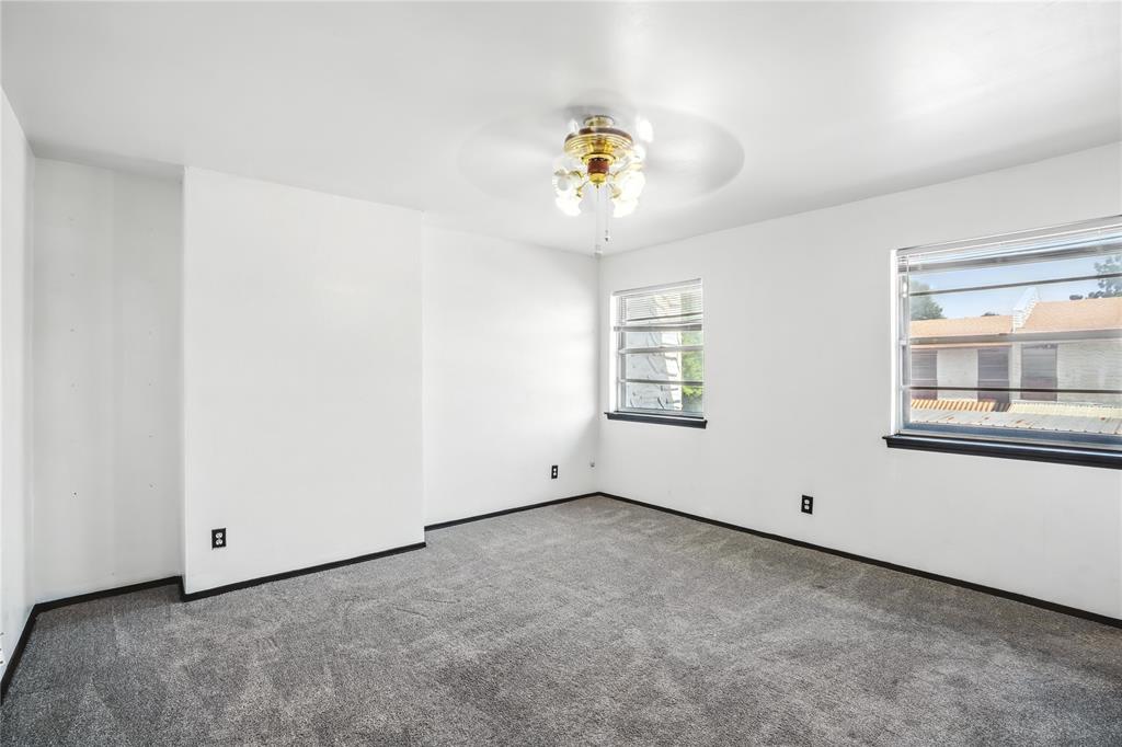 Regency Park Condo - Residential