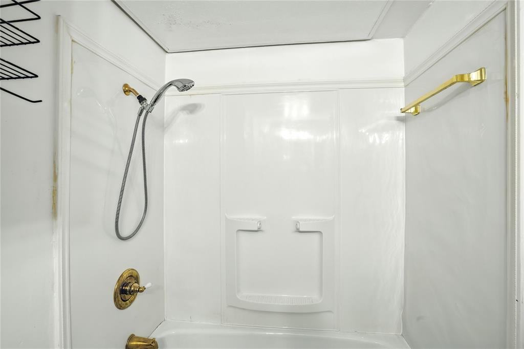 Regency Park Condo - Residential