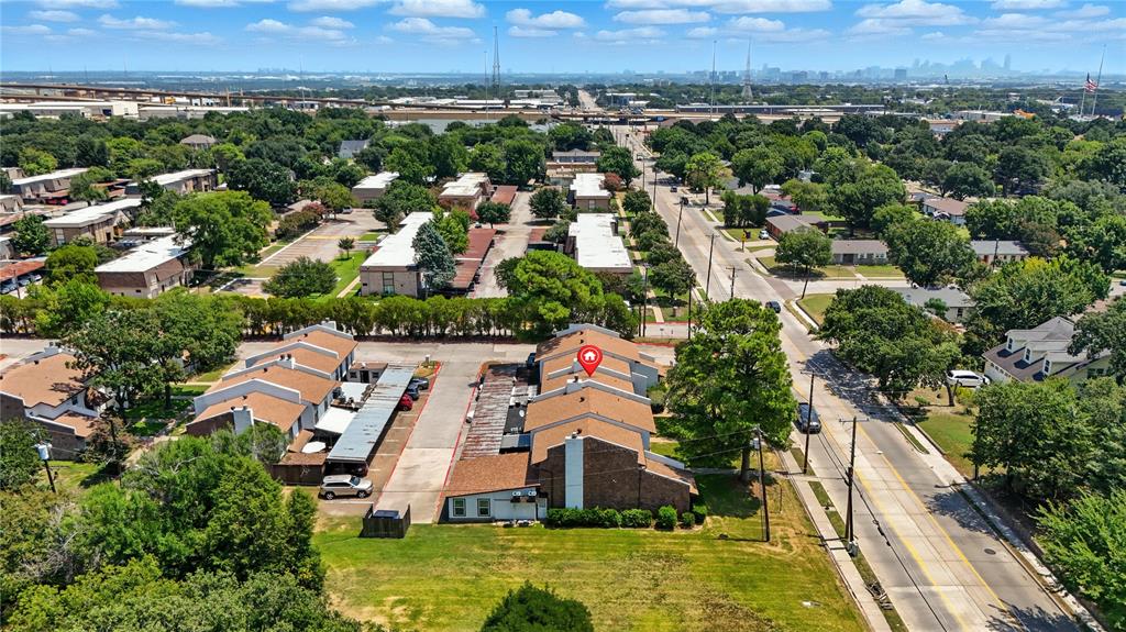 Regency Park Condo - Residential