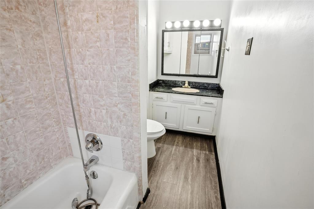 Regency Park Condo - Residential