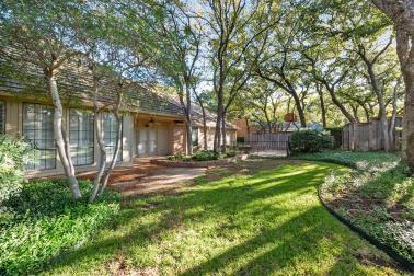Deerwood Park Add - Residential