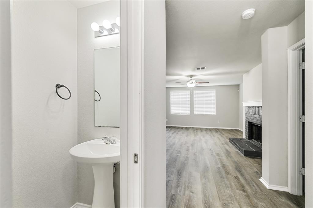 Creekside At Preston Ph 3 - Residential Lease
