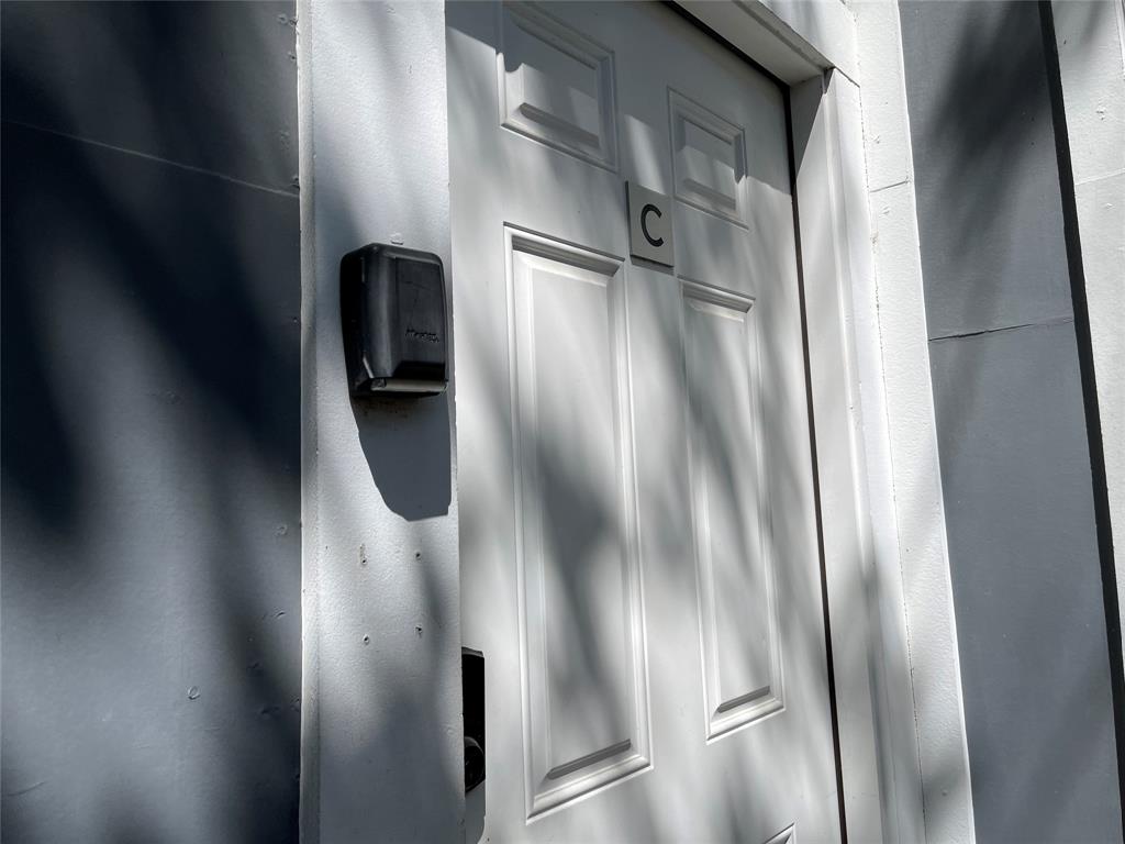 Dallas Land & Loan Cos Add 03 - Residential Lease