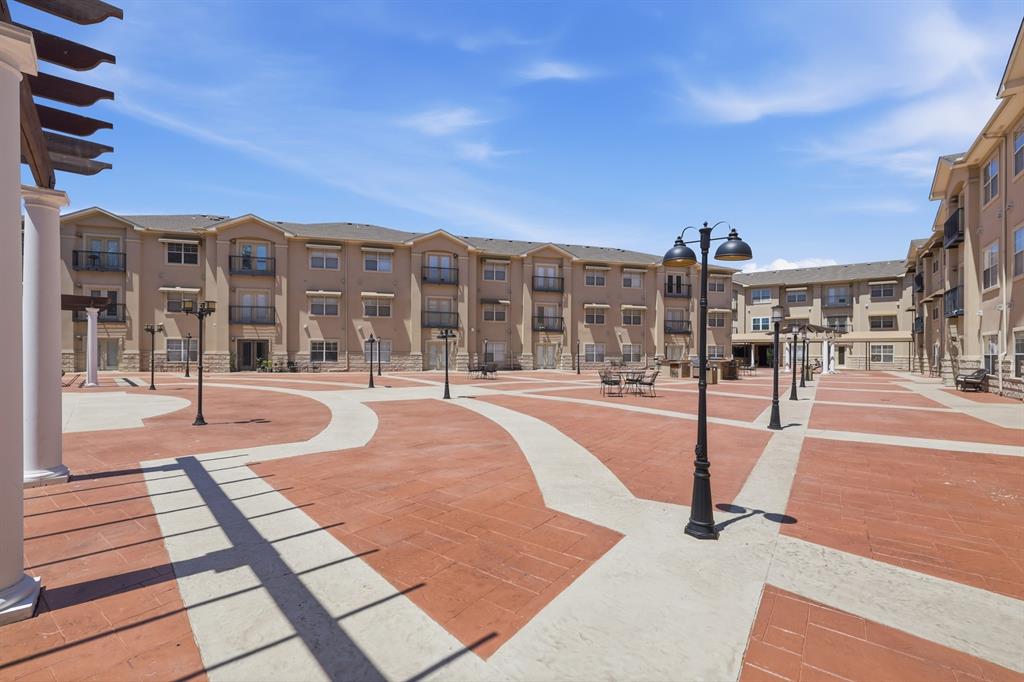 Piazza Siena Condo - Residential