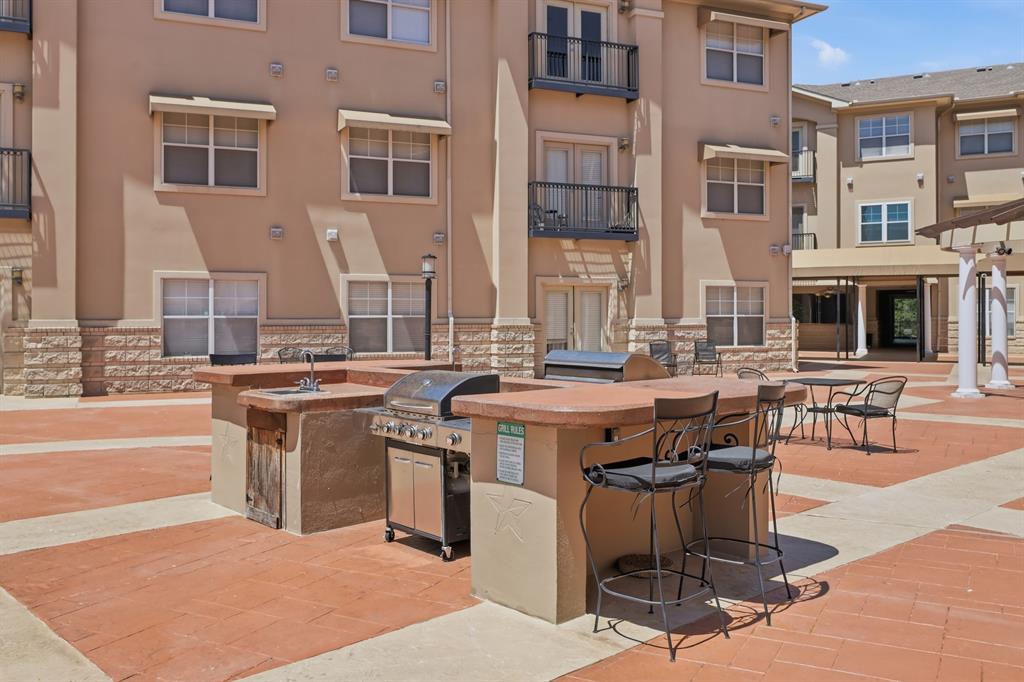 Piazza Siena Condo - Residential