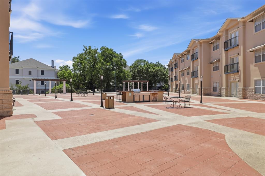 Piazza Siena Condo - Residential