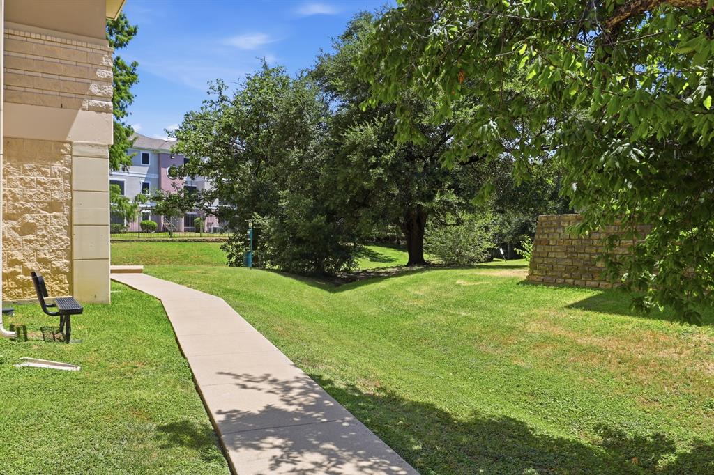Piazza Siena Condo - Residential
