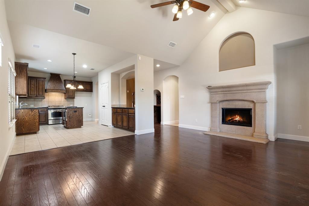 Serene Villas Of Keller - Residential