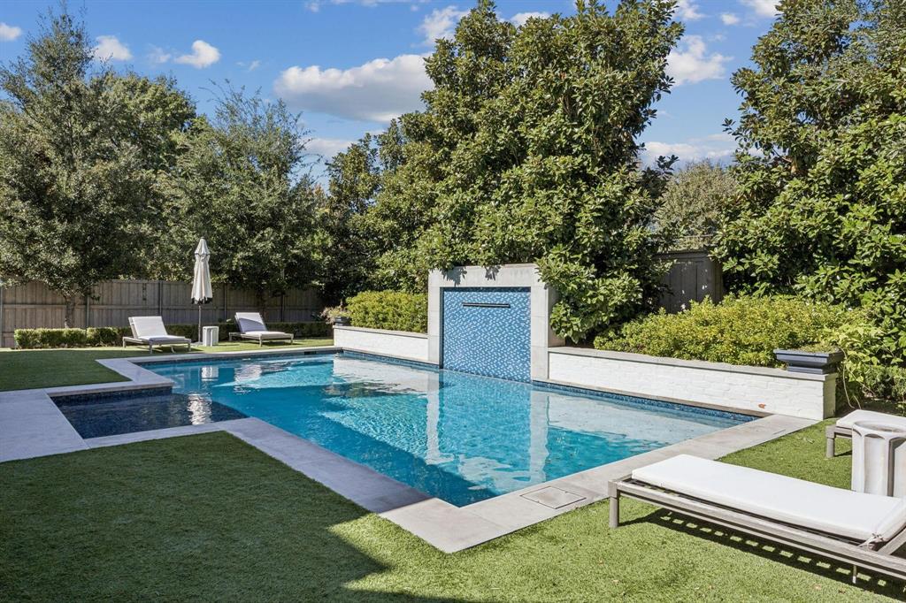 Crestmanor Estates - Residential