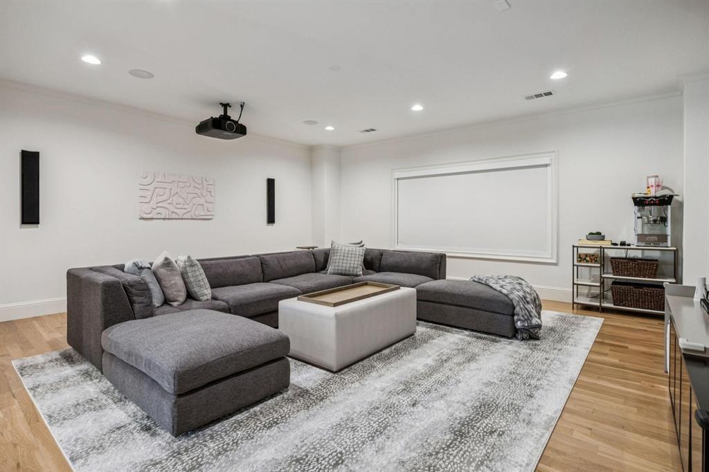 Crestmanor Estates - Residential