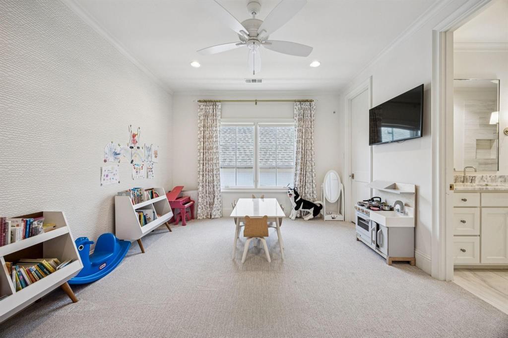 Crestmanor Estates - Residential