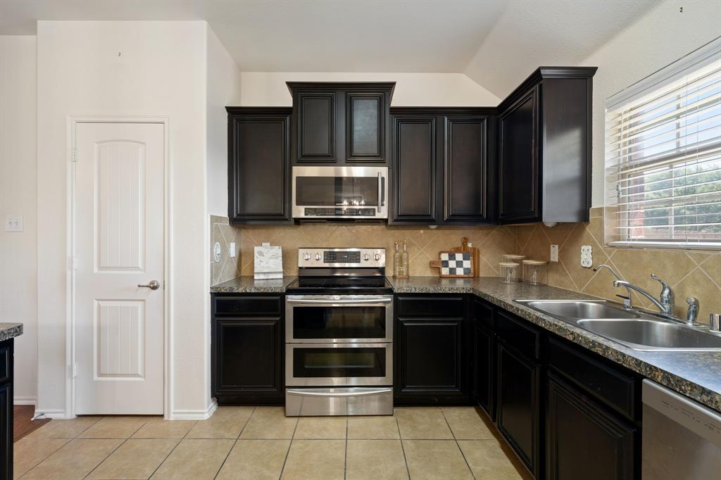 The Arbor At Willow Grove - Residential