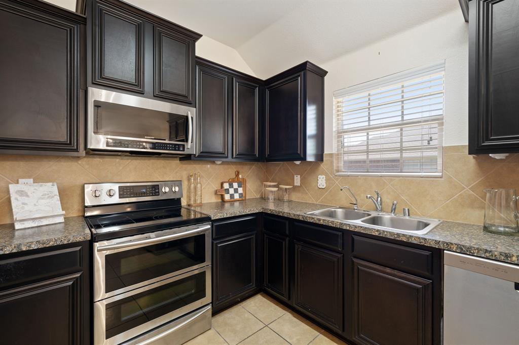 The Arbor At Willow Grove - Residential