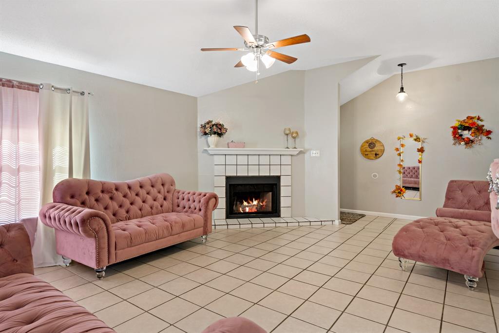 Hillside Oaks Ph 3 - Residential